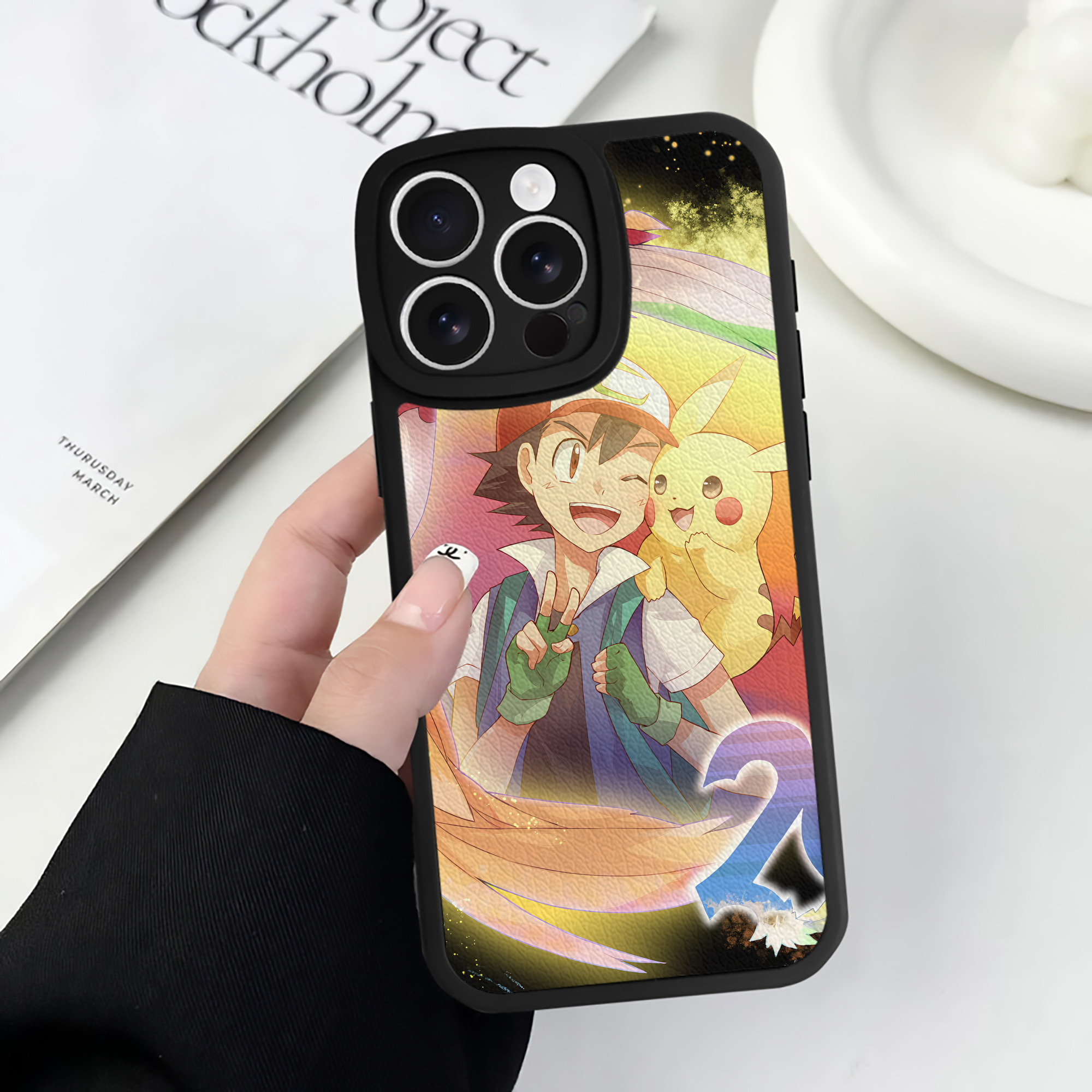 （画像用） ポケットモンスター Pokémon 【iPhone 16シリーズ対応】シリコンスマホケース（レザー調） 材質：シリコン